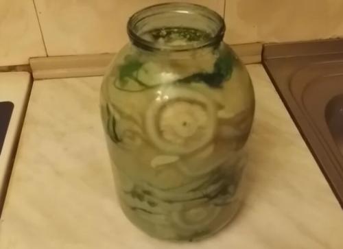 Какие ингредиенты необходимы для приготовления черных и белых Грузди. Белые Грузди солёные холодным способом в банках