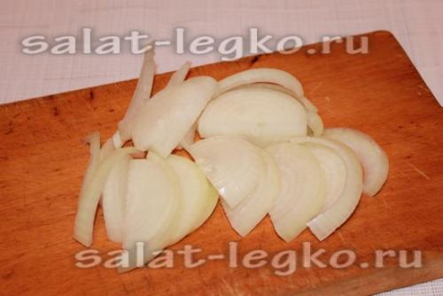 Закуска из петрушки и помидоров на зиму. Салат с красными помидорами, луком и зеленью Петрушка 01