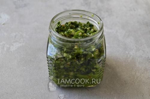 Закуска из петрушки и помидоров на зиму. Салат с красными помидорами, луком и зеленью Петрушка 25