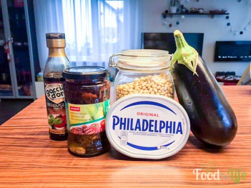 Вяленые помидоры и баклажаны. Рулетики из баклажанов с сыром и вялеными помидорами