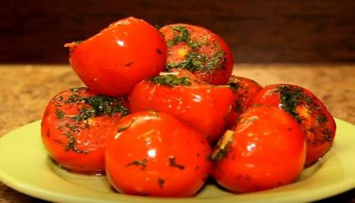 Помидоры с чесноком и укропом. Как приготовить вкусные помидоры, малосольные с чесноком и укропом в домашних условиях