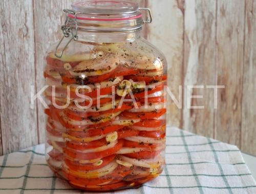 Быстрые маринованные помидоры с луком. Пошаговый рецепт