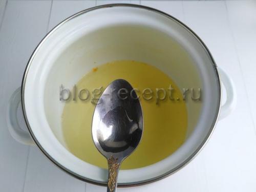 Резаные помидоры с луком на зиму. Помидоры резаные с маслом и луком на зиму без стерилизации