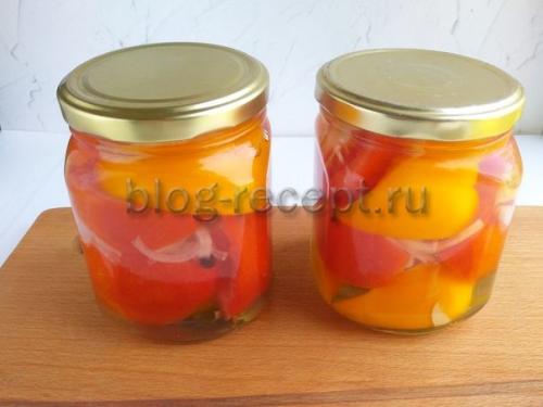Резаные помидоры с луком на зиму. Помидоры резаные с маслом и луком на зиму без стерилизации