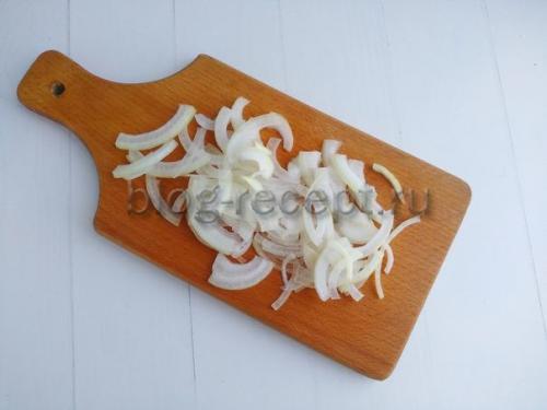 Резаные помидоры с луком на зиму. Помидоры резаные с маслом и луком на зиму без стерилизации