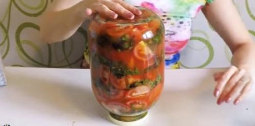 Помидоры пальчики оближешь с петрушкой. Помидоры по-корейски на зиму — самый вкусный рецепт пальчики оближешь!