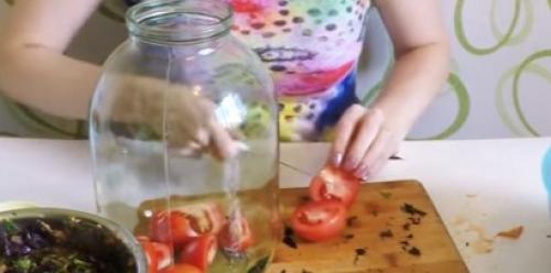 Помидоры пальчики оближешь с петрушкой. Помидоры по-корейски на зиму — самый вкусный рецепт пальчики оближешь!