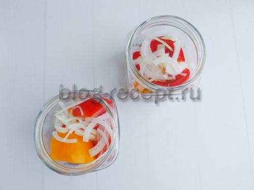 Резаные помидоры с луком на зиму. Помидоры резаные с маслом и луком на зиму без стерилизации