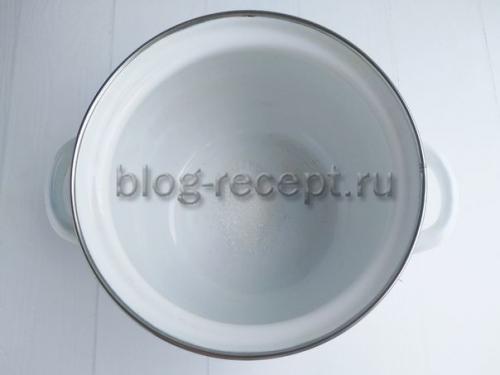 Резаные помидоры с луком на зиму. Помидоры резаные с маслом и луком на зиму без стерилизации