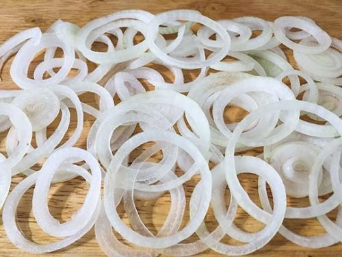 Помидоры дольками с луком и петрушкой на зиму. Рецепт помидоров дольками с луком — пошаговый рецепт с фото