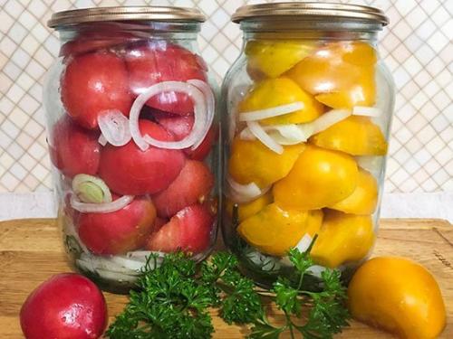 Помидоры дольками с луком и петрушкой на зиму. Рецепт помидоров дольками с луком — пошаговый рецепт с фото