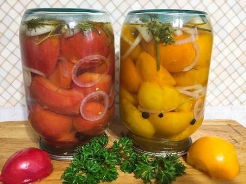 Помидоры дольками с луком и петрушкой на зиму. Рецепт помидоров дольками с луком — пошаговый рецепт с фото