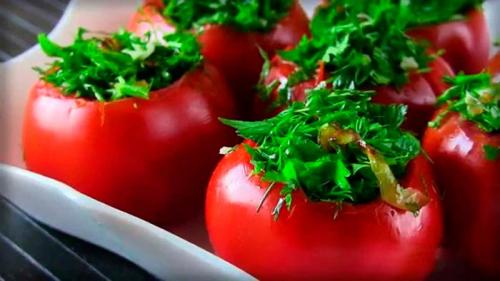 Маринованные помидоры с петрушкой и чесноком. Тонкости приготовления