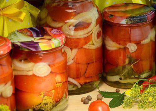 Бурые помидоры дольками на зиму без стерилизации. Помидоры дольками с луком и маслом на зиму: рецепты «пальчики оближешь»