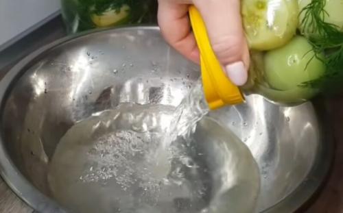 Маринованные зеленые помидоры целиком. Маринованные зелёные помидоры на зиму — 12 очень вкусных рецептов, пальчики оближешь