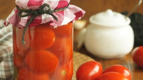 Сладкие помидоры с петрушкой на зиму. Сладкие помидоры с очень вкусным рассолом на зиму. Рецепты на трехлитровую и литровую банки