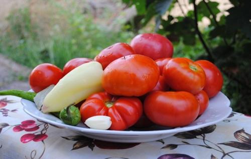 Сладкие помидоры с петрушкой на зиму. Сладкие помидоры с очень вкусным рассолом на зиму. Рецепты на трехлитровую и литровую банки
