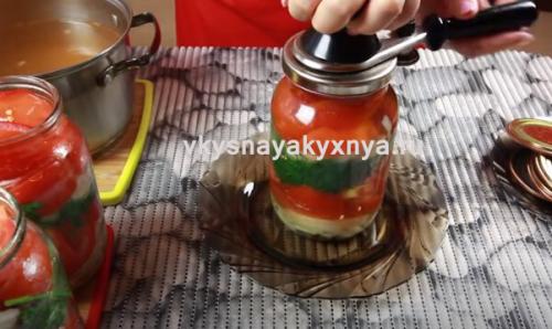 Помидоры дольками с луком и петрушкой на зиму. Помидоры дольками без стерилизации — самый вкусный рецепт