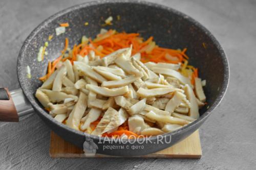 Горчитые соленые грузди: что делать, если они стали слишком островаты 04