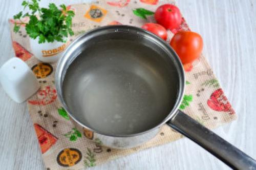 Как правильно стерилизовать банки для заготовки помидоров с чесноком. Помидоры маринованные на зиму со стерилизацией