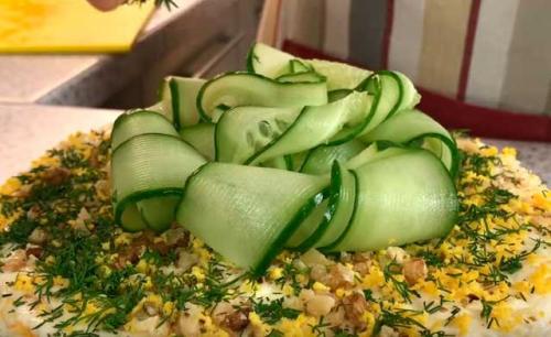 Салат Малахитовая шкатулка#39,#39, с киви. Новый салат «Малахитовая шкатулка» с шампиньонами