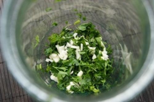 Как подготовить помидоры для нарезки дольками. Помидоры, нарезанные дольками с чесноком