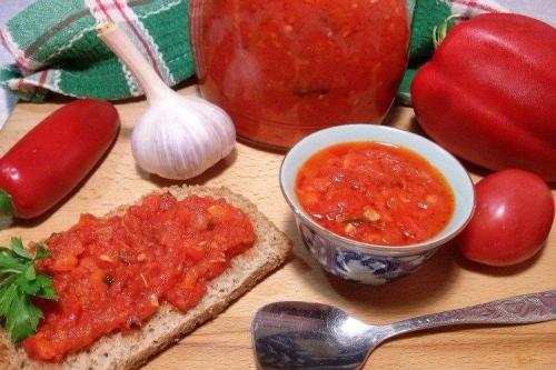 Как добиться острого вкуса помидоров без использования уксуса. 20 рецептов аджики из помидоров на зиму