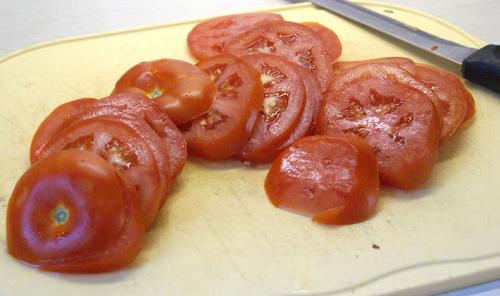 Какие напитки лучше всего сочетать с угощением баночкой соленых груздей. Как подавать соленые и маринованные грузди к столу