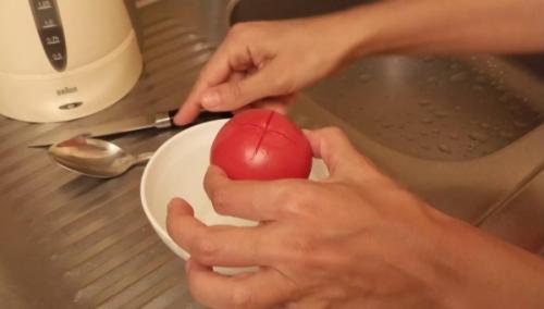 Помидоры в собственном соку изумительные. Томаты в собственном соку на зиму. Рецепты дольками, без кожуры, черри, без уксуса