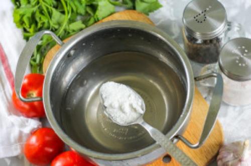 Как подготовить банки для консервирования помидоров без стерилизации. Помидоры без стерилизации