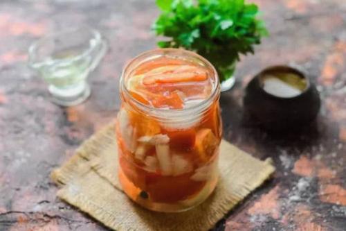 Сколько времени занимает приготовление помидоров дольками на зиму. Помидоры дольками с луком и растительным маслом на зиму