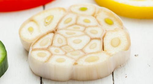 Почему чеснок желтеет при хранении. Пожелтение чеснока в мае-июне …, что делать? 10