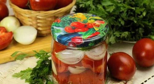 Помидоры с луком и маслом на зиму. Дольки помидоров с луком на зиму