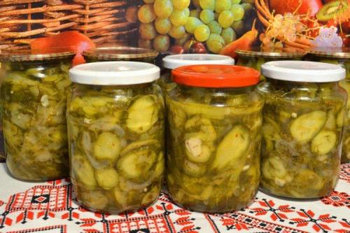 Заготовки на зиму салаты. 20 самых вкусных салатов на зиму