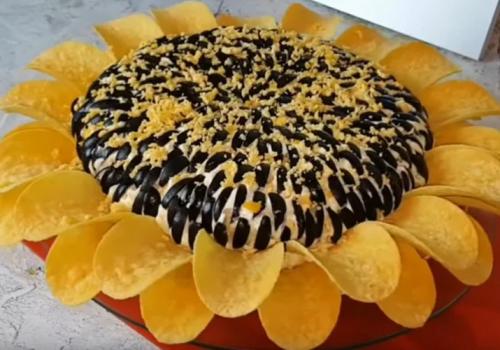 Салат огород с чипсами. Простые и вкусные салаты с чипсами — 6 классических рецептов