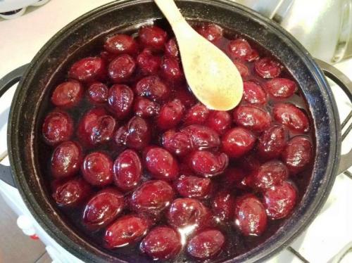 Какой оптимальный способ варки варенья из сливы. Сливовое варенье. Советы начинающим хозяйкам