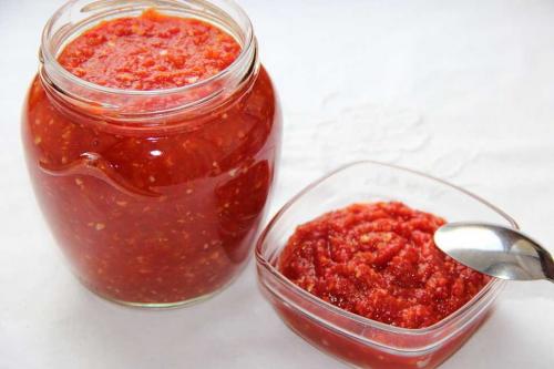 Огонек прокис, что делать. «Огонек» из помидор в домашних условиях: рекомендации, чтобы остренький соус не прокис