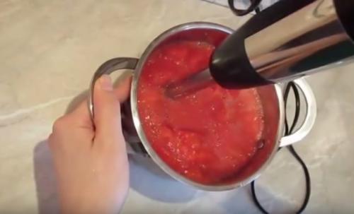 Помидоры в собственном соку на зиму — пальчики оближешь. 6 простых рецептов