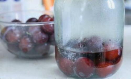 Компот из слив с косточками. Компот из сливы с косточками на зиму