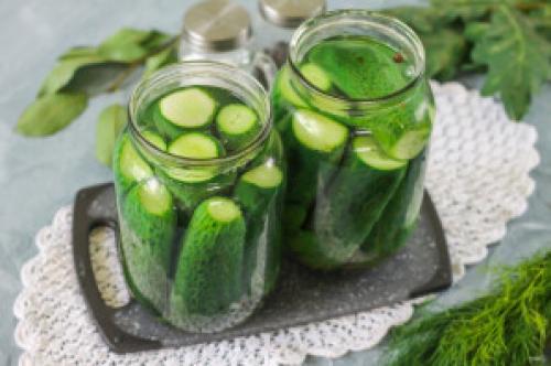 Что такое стерилизация банки для маринованых огурцов. Стерилизованные огурцы на зиму