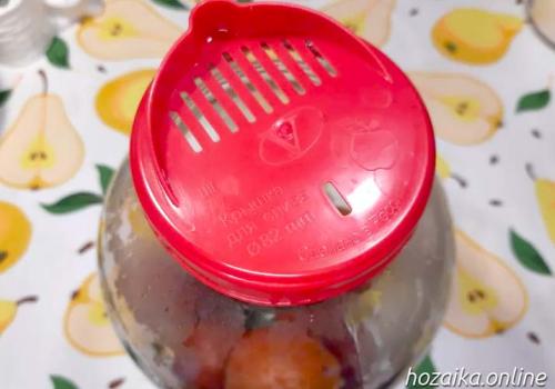 Компот из сливы на зиму — простой рецепт