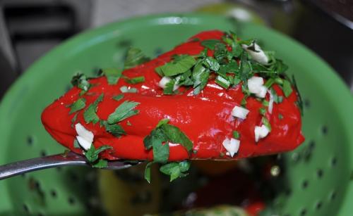 Острый перец на зиму в масле по-армянски. Перцы по-армянски.