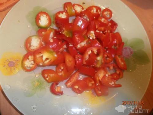 Острый перец на зиму по азербайджански. Рецепт: Азербайджанская закуска - острая заправка для многих блюд