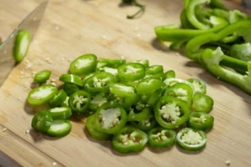 С чем сочетается халапеньо. Применение перца халапеньо, маринование в домашних условиях