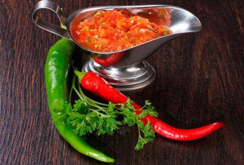 Паста из горького перца и чеснока на зиму. Паста из горького перца на зиму рецепты