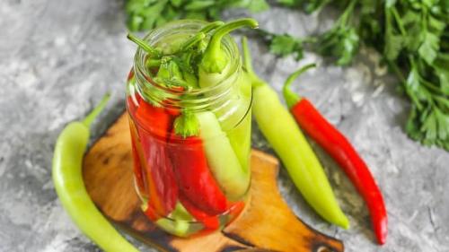 Горький перец на зиму через мясорубку. Горький перец на зиму — пальчики оближешь: рецепты с фото и пошаговыми инструкциями по приготовлению