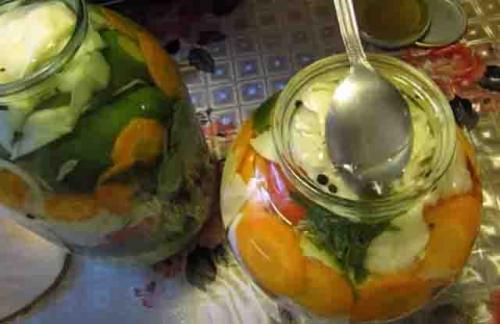 Засолка огорода на зиму. Ассорти на зиму — самый вкусный рецепт из овощей
