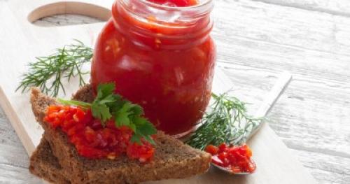 Аджика из острого зеленого перца с чесноком и специями. Аджика из перца и чеснока без варки - 17 домашних вкусных рецептов 07 Аджика из острого зеленого перца с чесноком и специями. Аджика из перца и чеснока без варки - 17 домашних вкусных рецептов 07