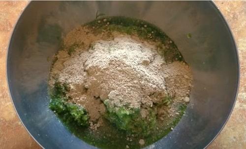 Аджика из зеленого перца и помидор. Зеленая аджика на зиму очень вкусные рецепты без варки