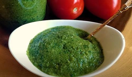 Аджика из зеленого перца и помидор. Зеленая аджика на зиму очень вкусные рецепты без варки